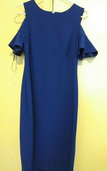 Calvin Klein Dresses & Skirts - Calvin Klein Louise cold shoulder dress